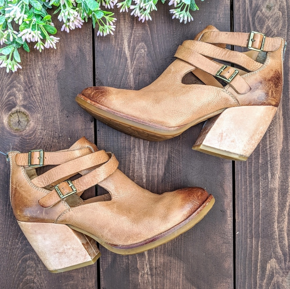 Kork-Ease Stina Cut Out Ankle Boots